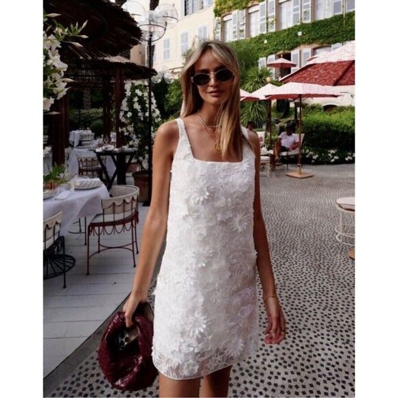 Zara Dresses & Skirts - Zara embroidered mini dress